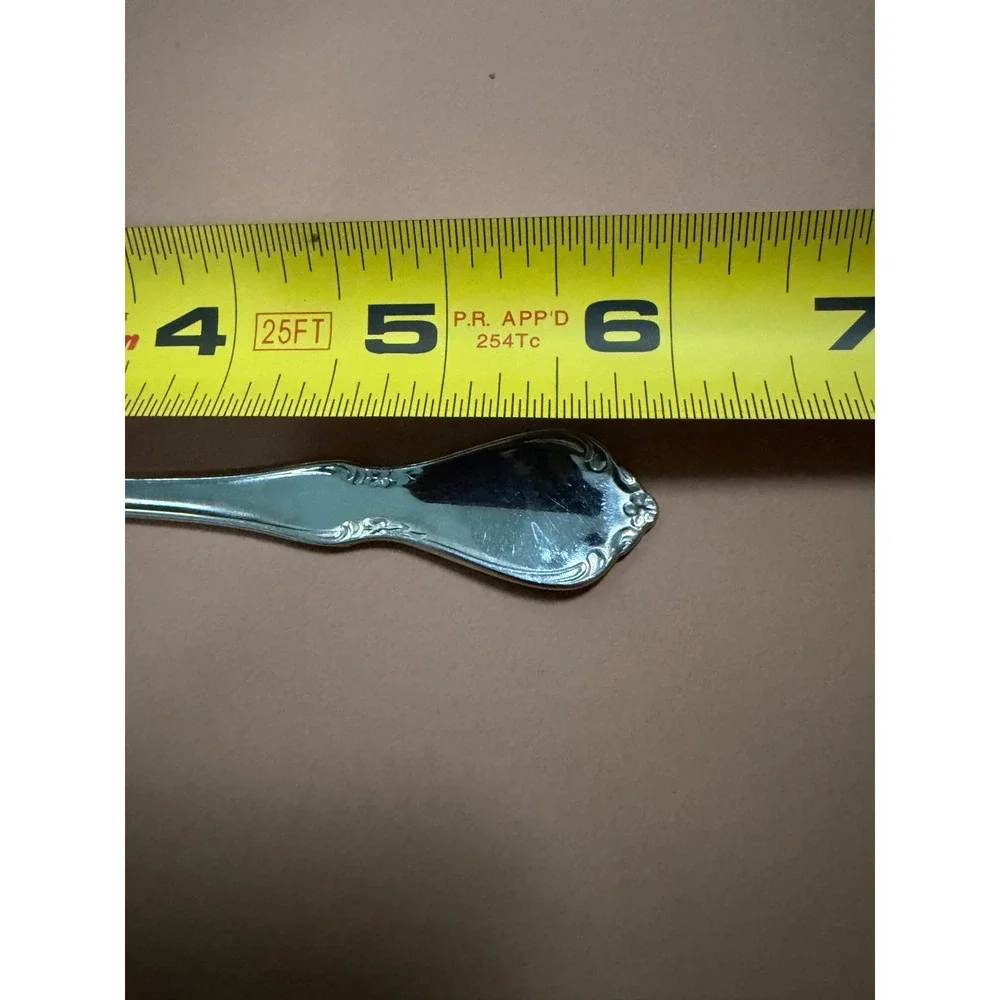 Oneida Chateau Stainless Steel Teaspoons Set of 8 USA 6 Inch Flatware Silverware